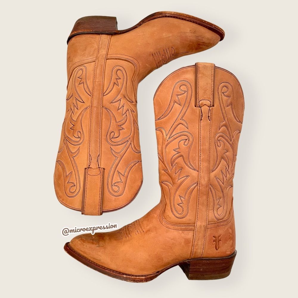 1980s Frye Billy Vintage Cognac Floral Pattern Embroidered Pull-On Cowboy Boot